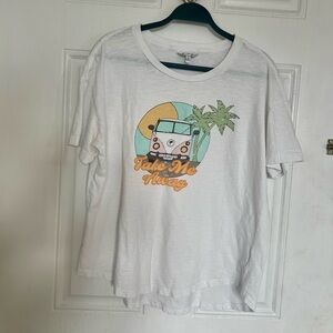 Wild fox | Graphic Tee